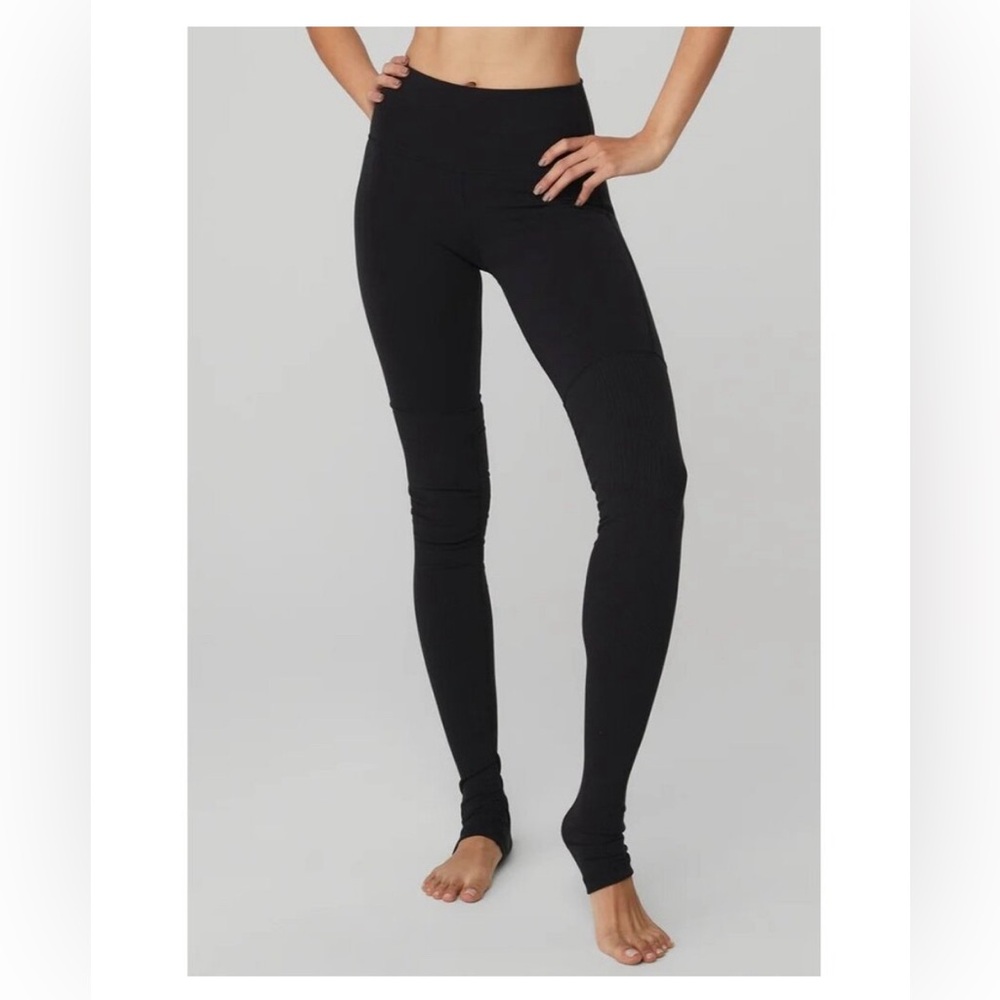 1 Navy Alo yoga goddess leggings